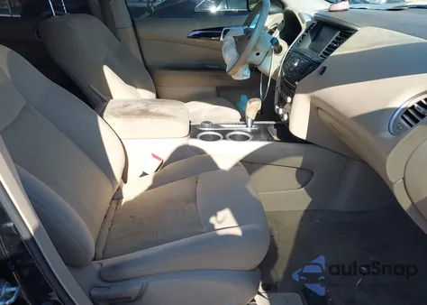 2015 Nissan Pathfinder Platinum/S/Sl/Sv z USA, uszkodzony, nr VIN 5N1AR2MM3FC652441